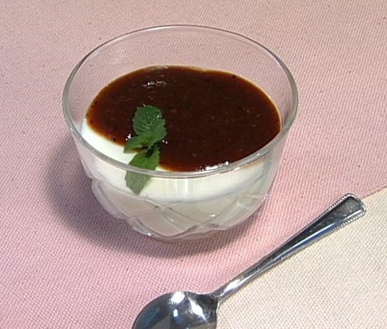 Žele sa mlaćenicom