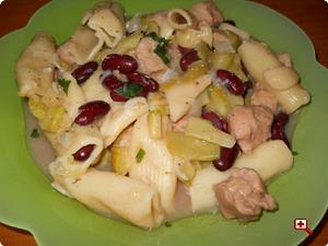 Makaroni s komadićima soje