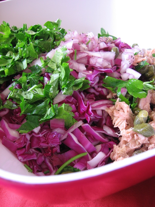 Kupus salata s tunjevinom