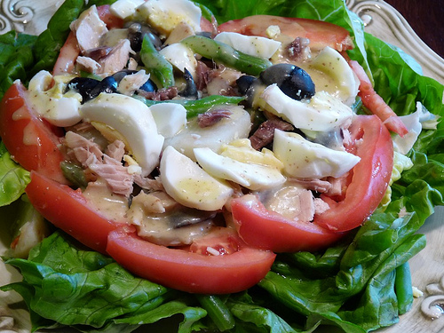 Tuna salata sa paradajzom