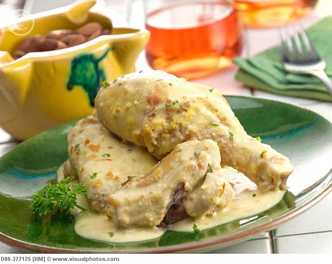 Piletina "pollo en pepitoria"