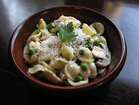 Salata od graška i šampinjona
