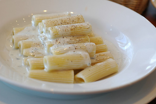 Rigatone sa gorgonzola umakom