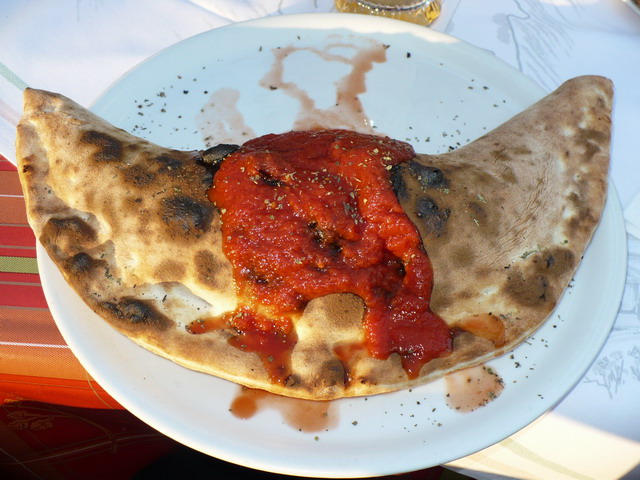 Pizza Calzone