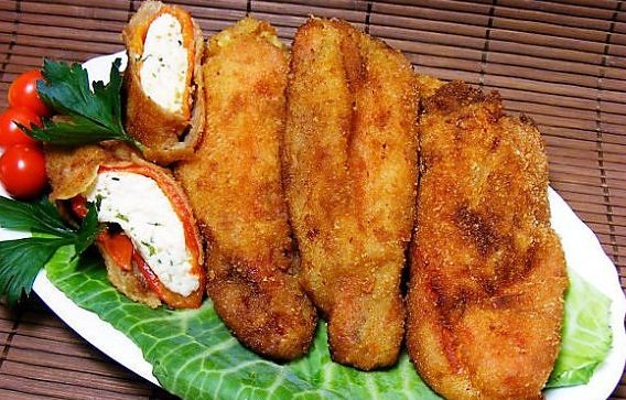 Pohovane paprike punjene fetom