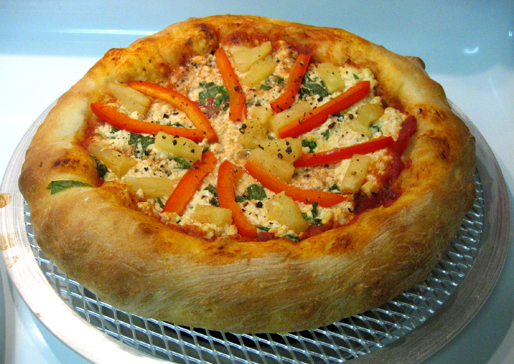 Teriyaki tofu pizza